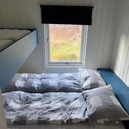Hytte Ved Sjoen